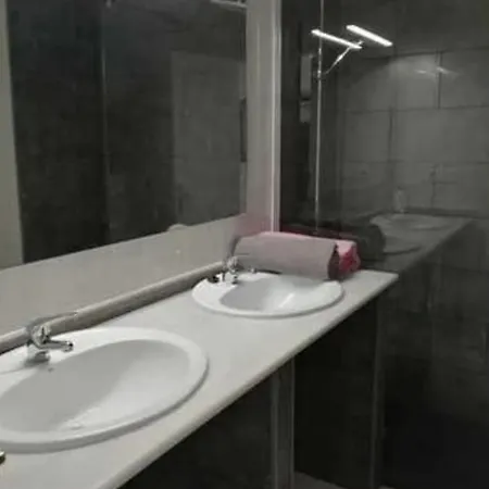 Bajo Naturista A Pie De Playa. Apartment
